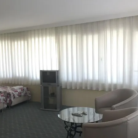 Kent 3* Ντιντίμ